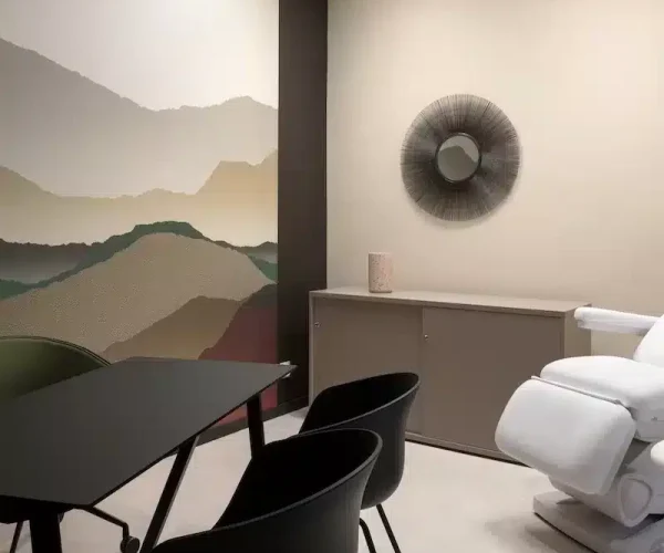 Dermo-Laser-Clinique-Interiors-1896-36-jpg.webp